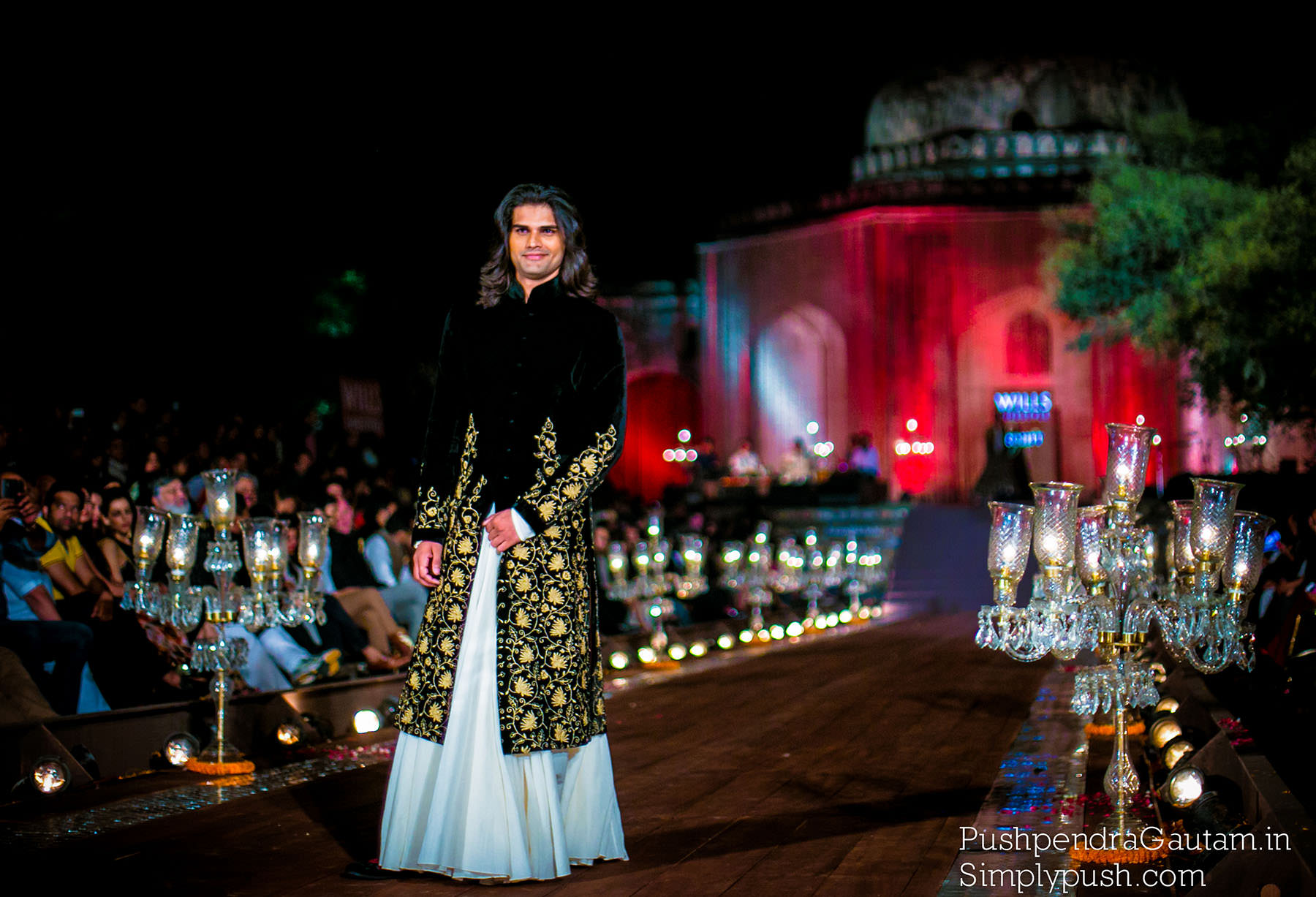 Rohit-bal-grand-finale-wifwss15-quli-khan-tomb-mehrauli-kutub-minar-show-at-wills-lifestyle-india-fashion-week-ss15-Rohit-bal-fashion-show-india-at-wills-india-fashion-week-pushpendragautam-pics-event-photographer-india